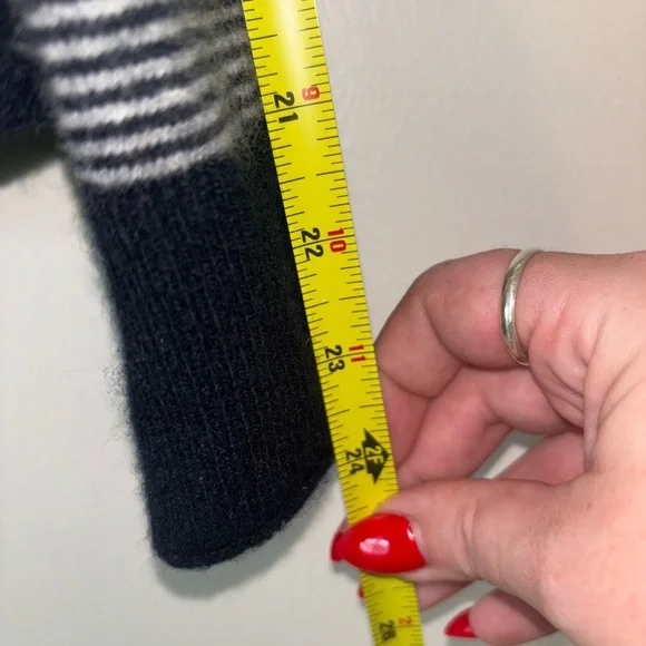 Vineyard Vines Navy Blue & White Stripe Hooded Wool Cashmere Sweater Size Small - Picture 12 of 12